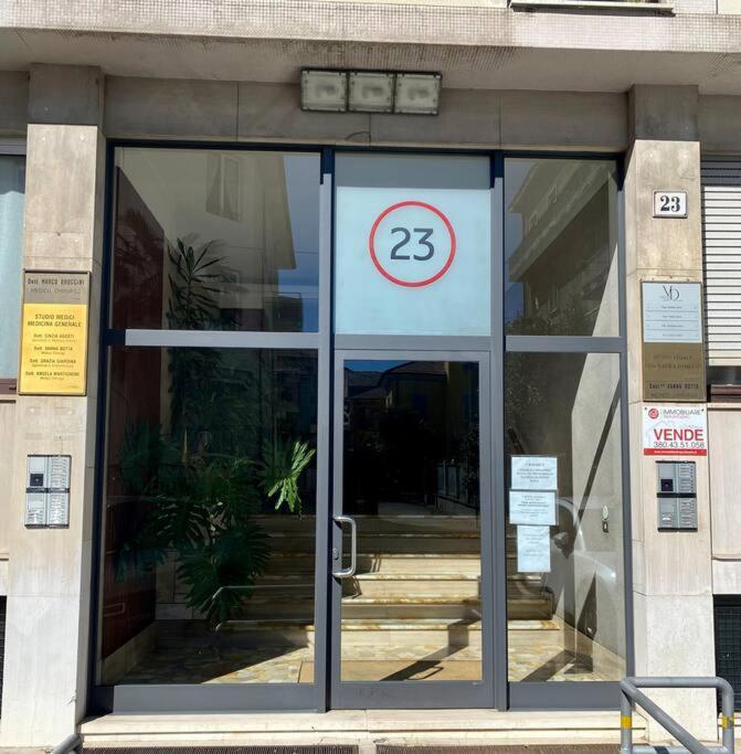 דירות וארסה Casa Eugenia מראה חיצוני תמונה